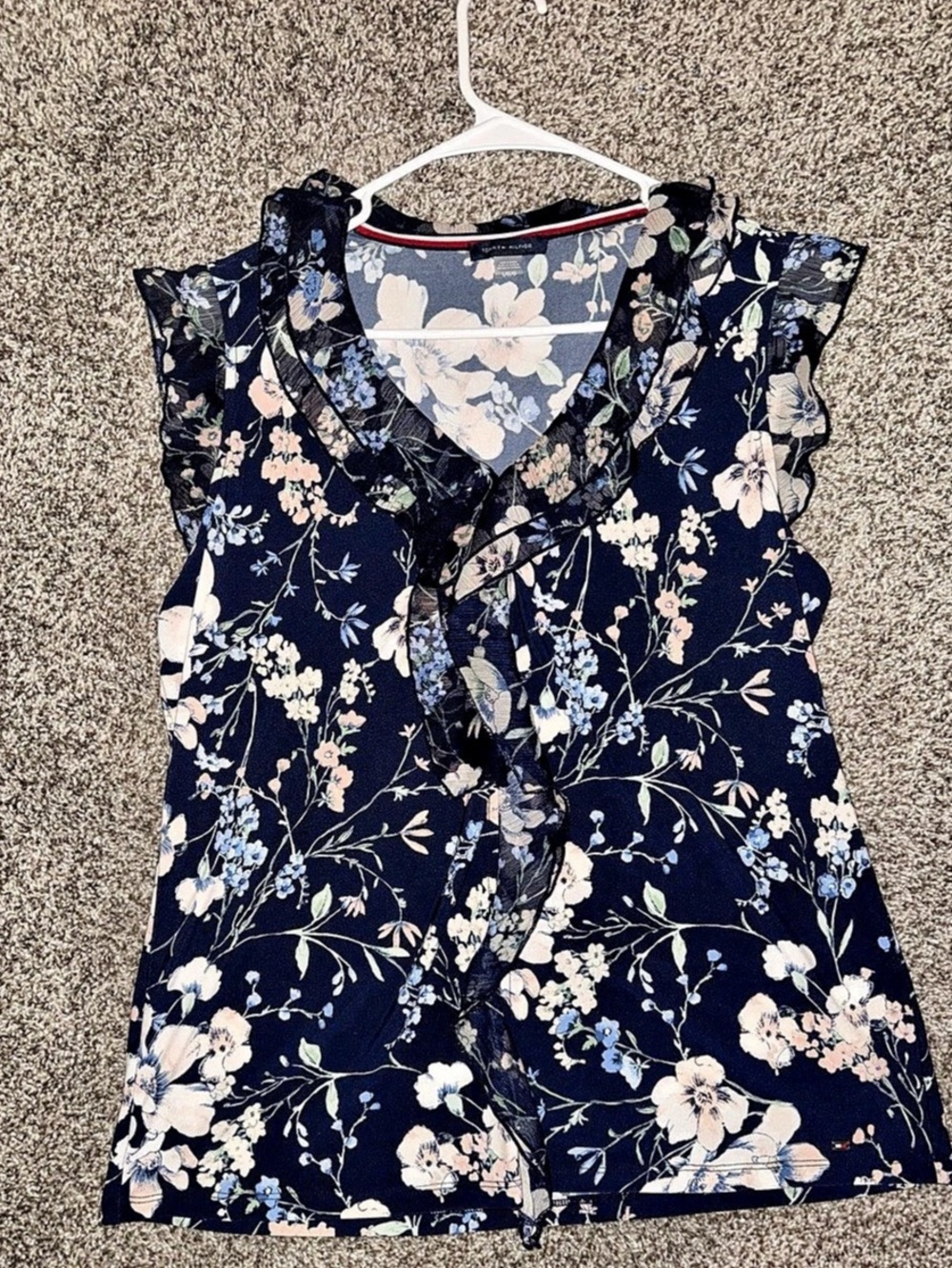 Tommy Hilfiger Floral Ruffle Blouse in Blue & Pink Large Like New